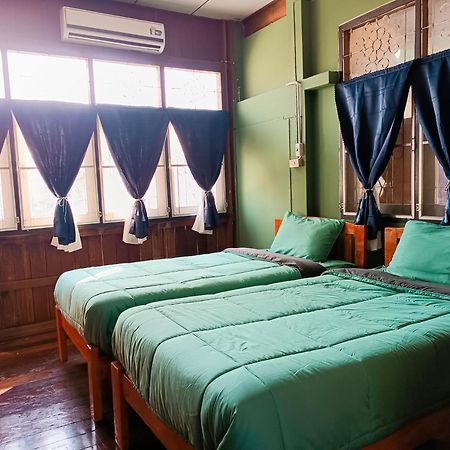 Pai Baan Homestay ปายบ้าน โฮมสเตย์ ถนนคนเดินปาย Exteriör bild