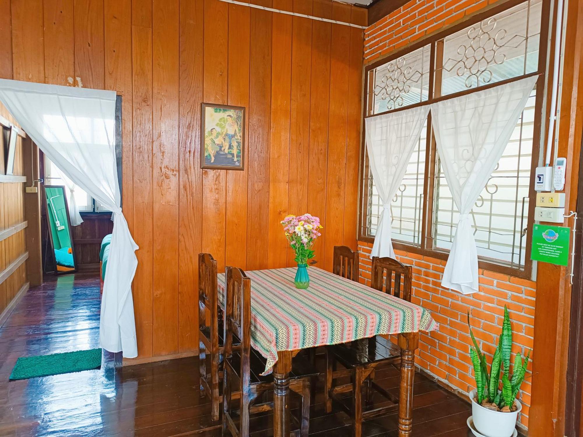 Pai Baan Homestay ปายบ้าน โฮมสเตย์ ถนนคนเดินปาย Exteriör bild