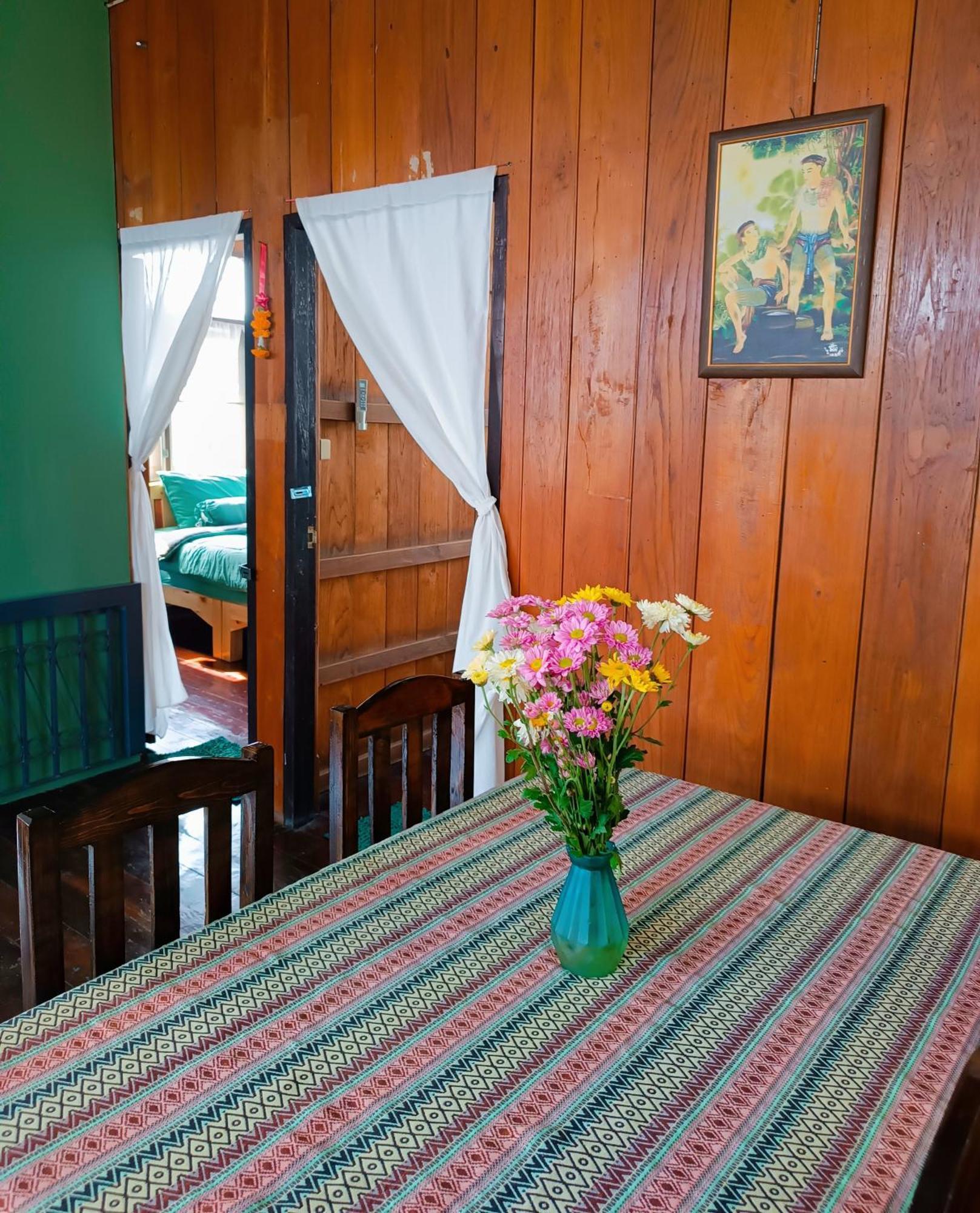 Pai Baan Homestay ปายบ้าน โฮมสเตย์ ถนนคนเดินปาย Exteriör bild