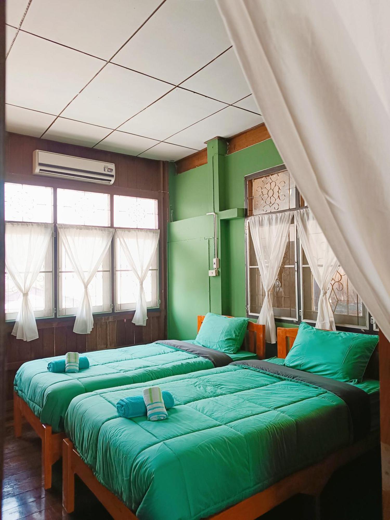Pai Baan Homestay ปายบ้าน โฮมสเตย์ ถนนคนเดินปาย Exteriör bild