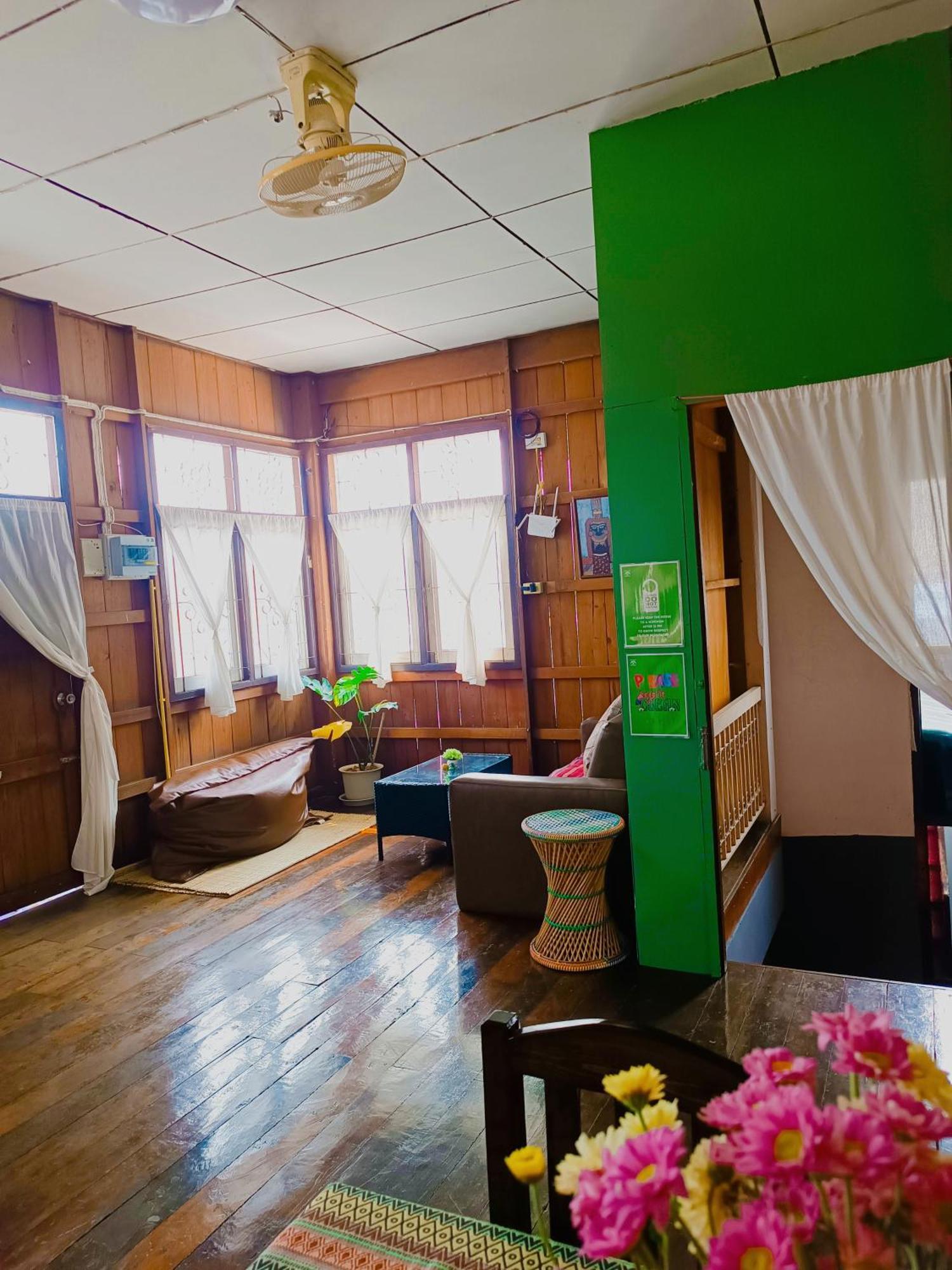 Pai Baan Homestay ปายบ้าน โฮมสเตย์ ถนนคนเดินปาย Exteriör bild