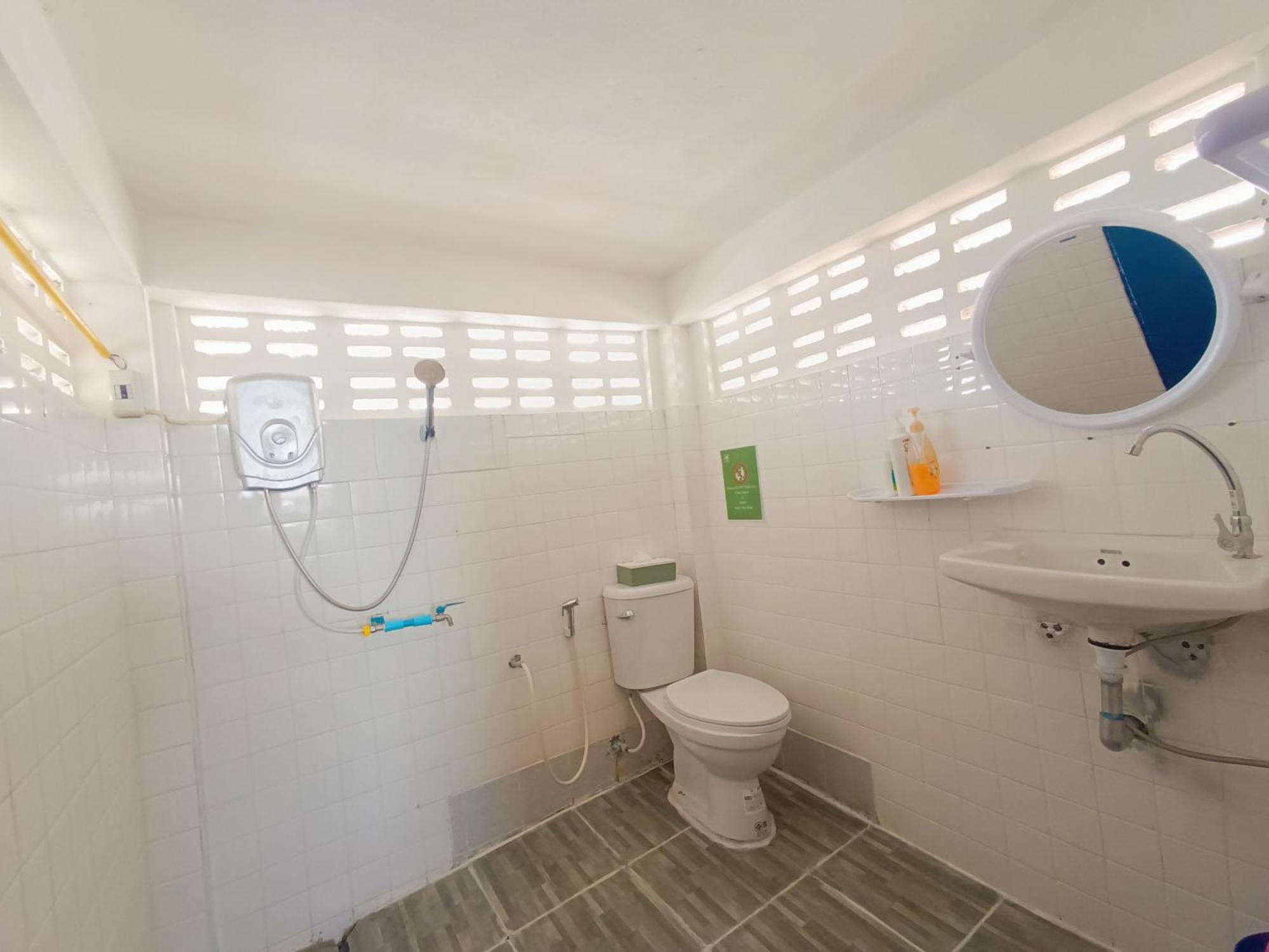 Pai Baan Homestay ปายบ้าน โฮมสเตย์ ถนนคนเดินปาย Exteriör bild