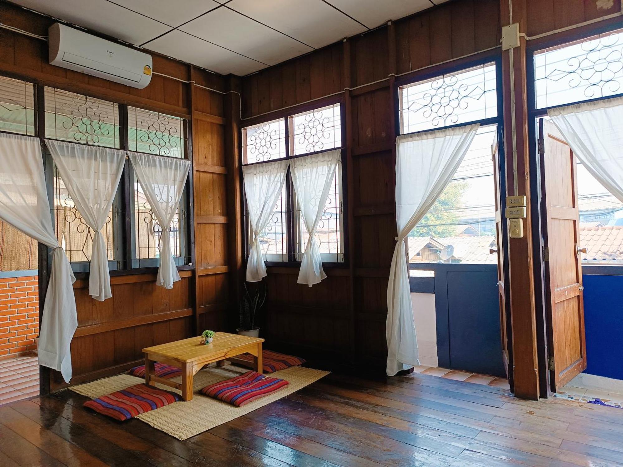 Pai Baan Homestay ปายบ้าน โฮมสเตย์ ถนนคนเดินปาย Exteriör bild