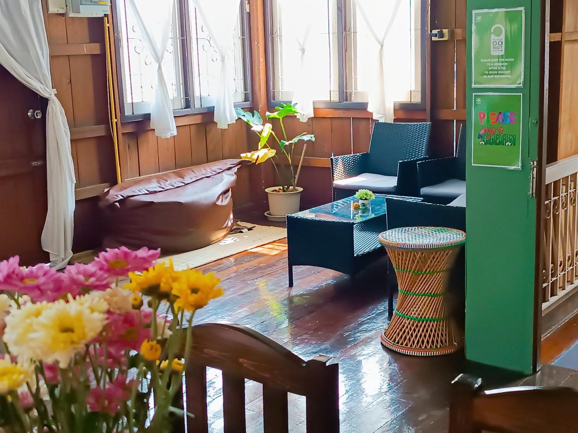 Pai Baan Homestay ปายบ้าน โฮมสเตย์ ถนนคนเดินปาย Exteriör bild